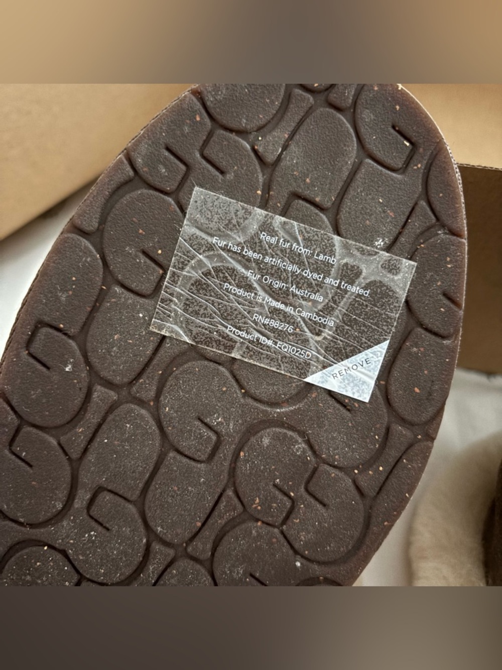 UGG espresso and cream slippers - barely worn - Picture 6 of 6